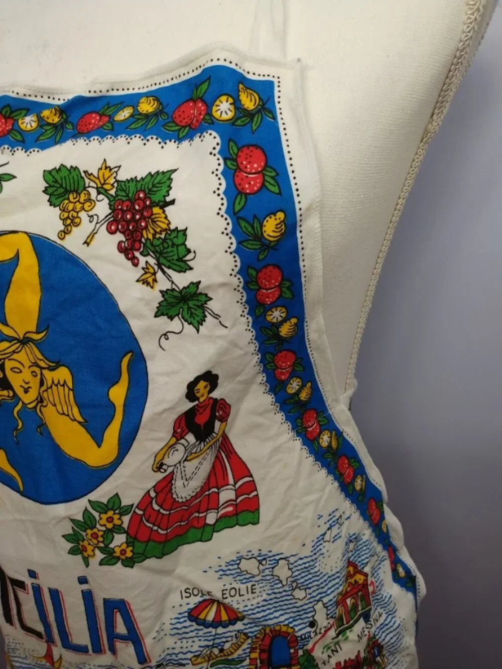 Vintage Kitchen Souvenir Apron Sicily Italian Map Folk Art Colorful Cotton